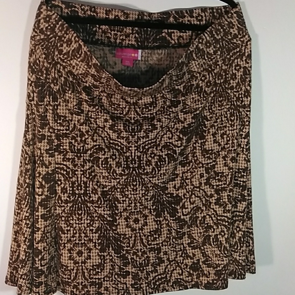 Liz Lange Maternity skirt XXL C2